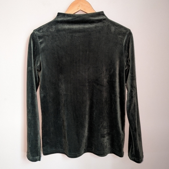 OAK + FORT Forest Green Velvet Long Sleeves Mock Neck Top Size Small - Picture 2 of 8